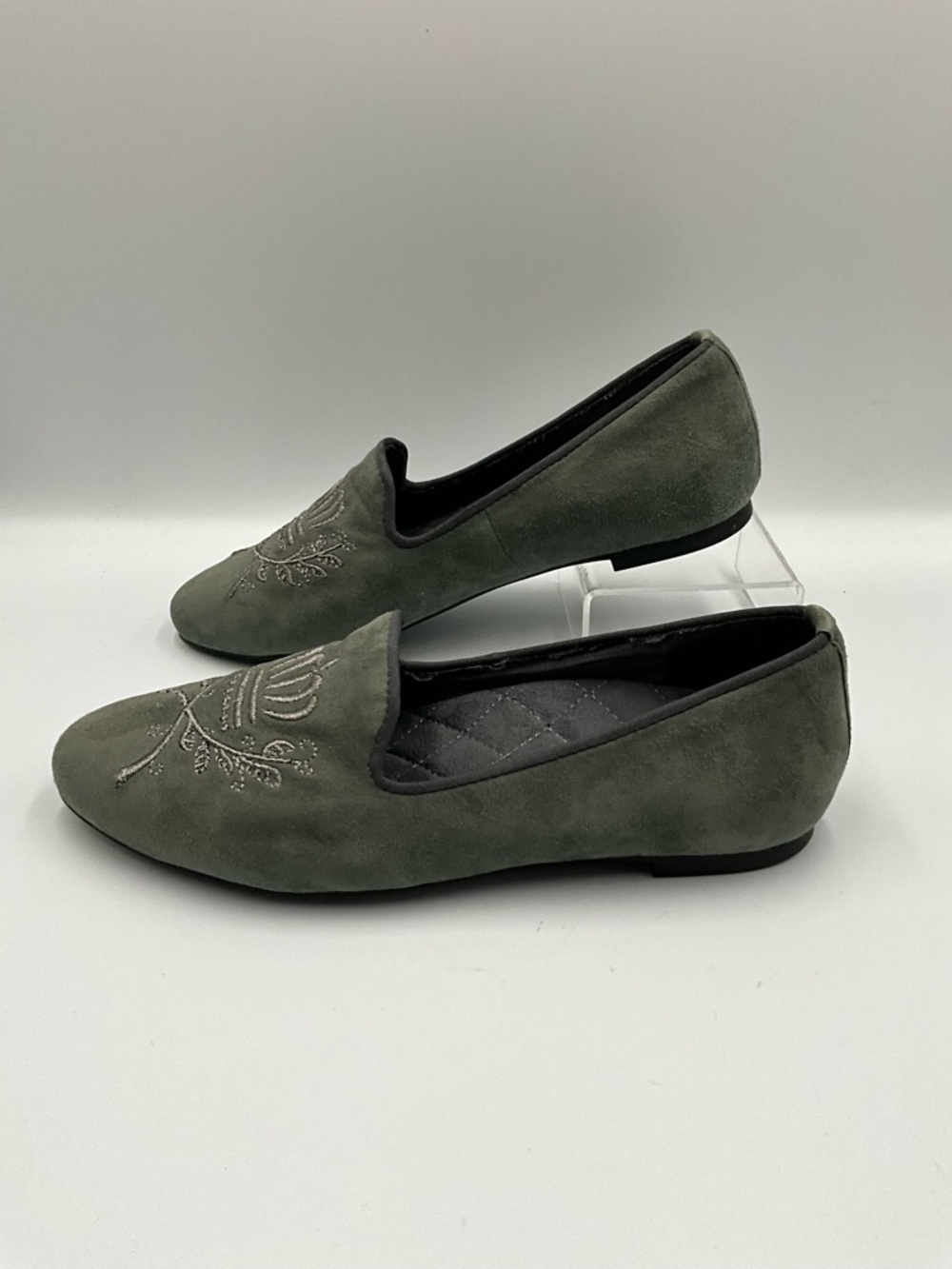 Vionic Loafers Size 6.5 Olive Green Suede Embroidered Loafers - Picture 3 of 6